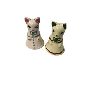 Kittens Ceramic Salt & Pepper Shakers Siamese Cat Japan 3 1/8" Pink Green Read